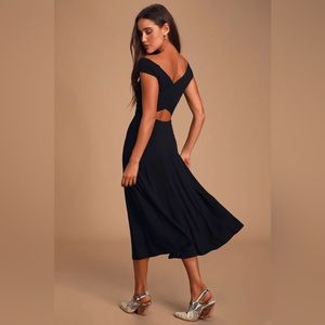 Lulu’s Lush a la mode black midi dress